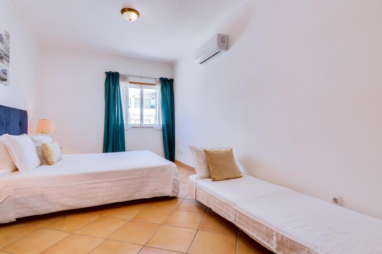 Al - Colina Beach Holidays Quarteira Esterno foto